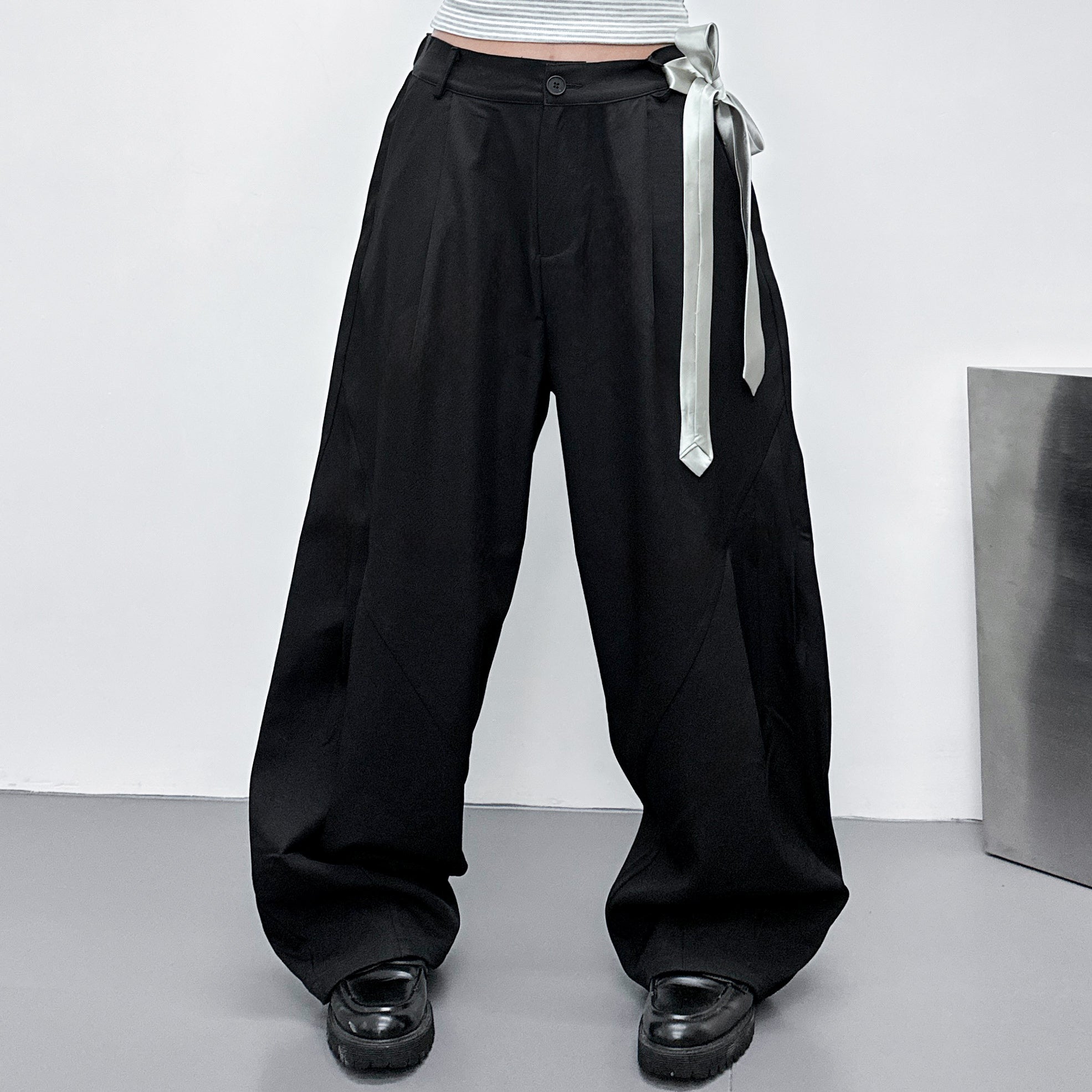 [UNISEX] 半橡筋腰直紋收腳闊西褲/ 2色