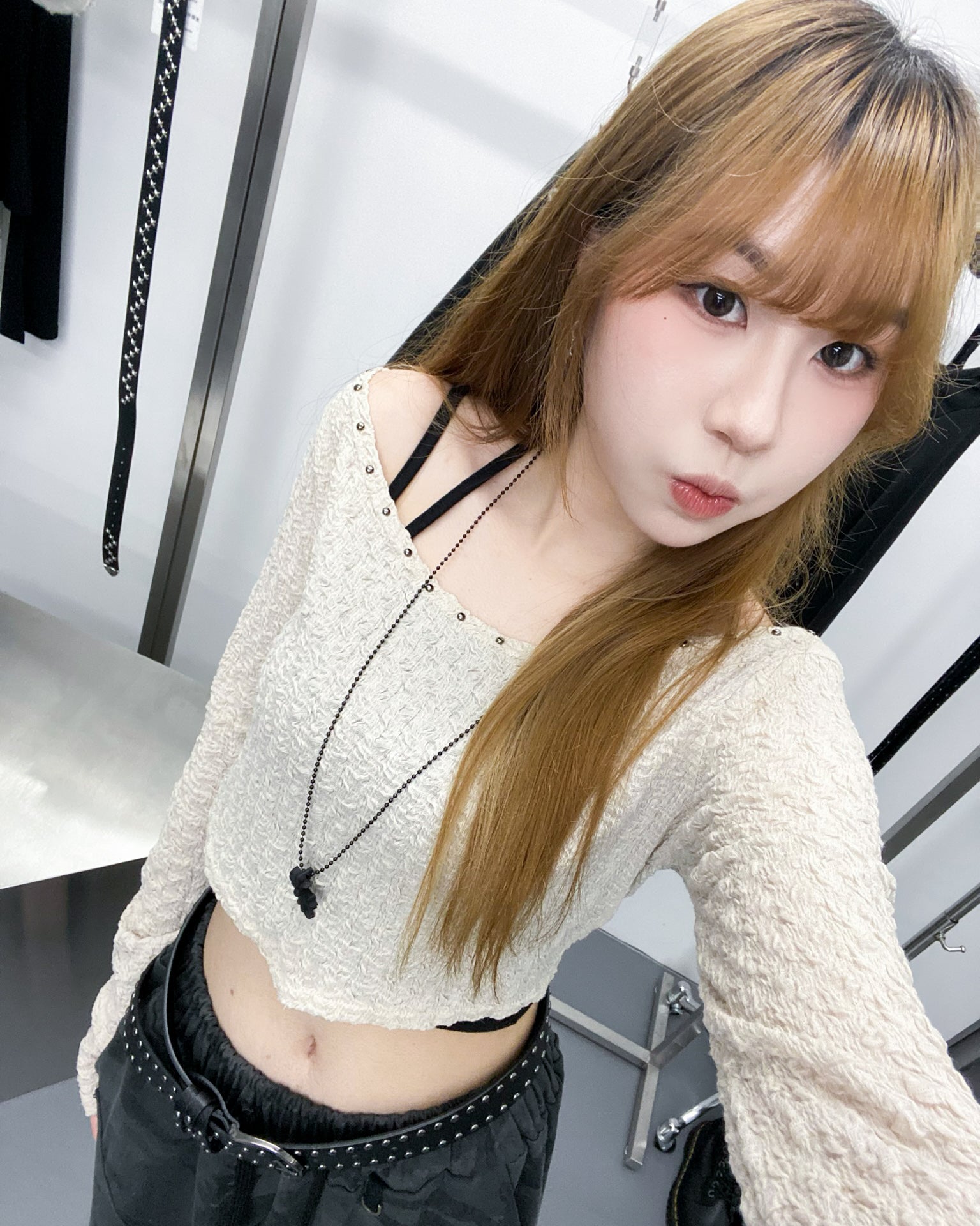 [連頸鏈!] 2WAY GINA STUDDED LONG SLEEVE CROP TOP with necklace/ 2色