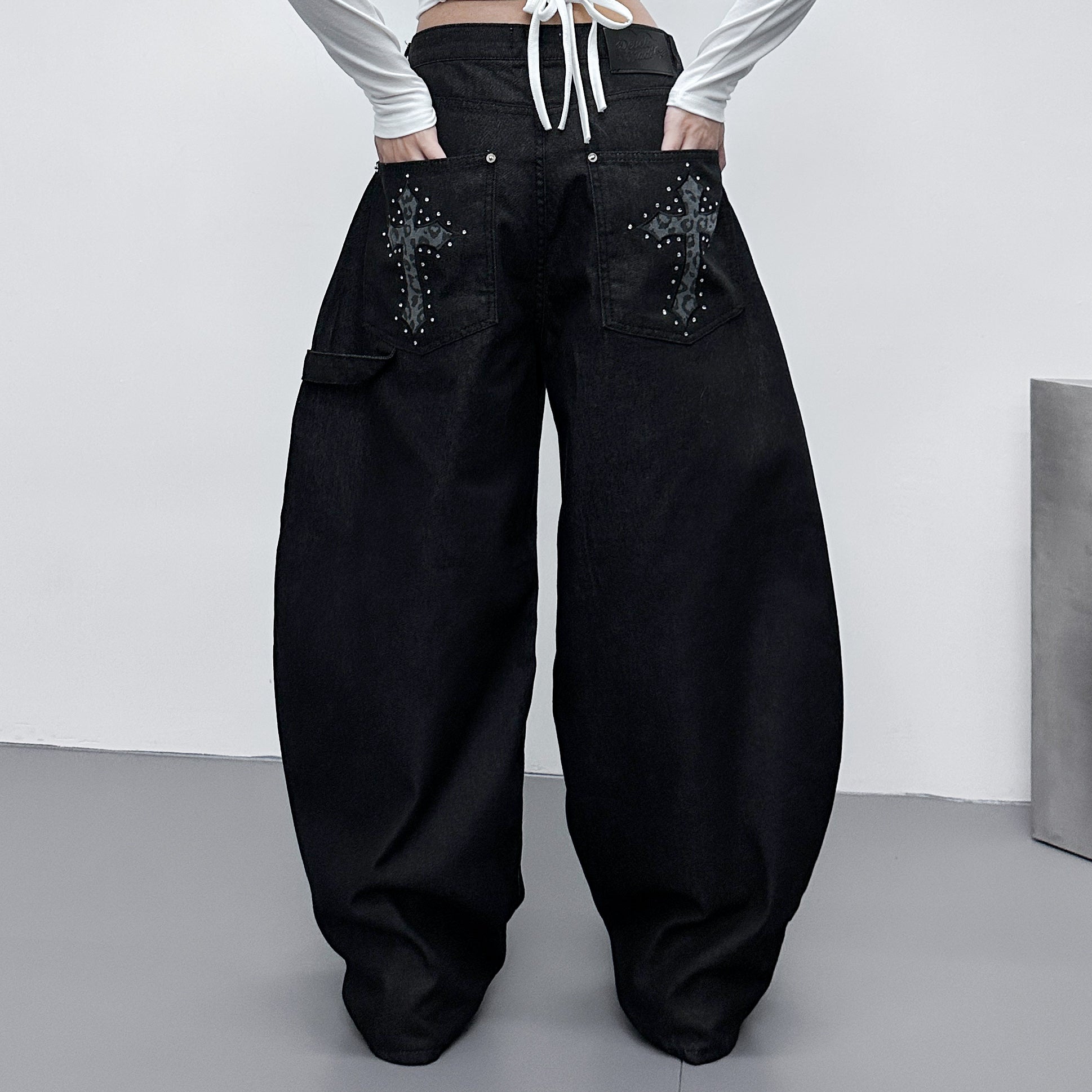 [BEST] STUDDED LEOPARD HOLY CROSS SCIMITAR PANTS/ 1色