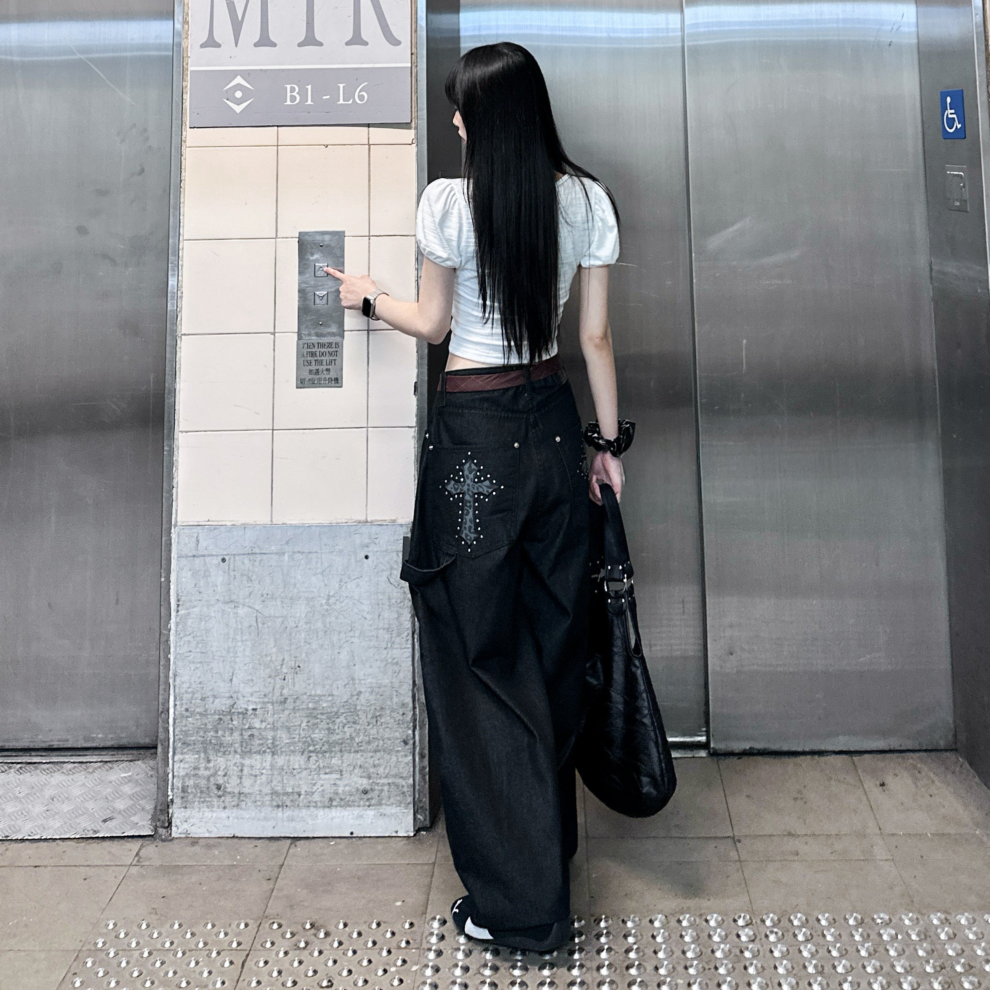 [BEST] STUDDED LEOPARD HOLY CROSS SCIMITAR PANTS/ 1色