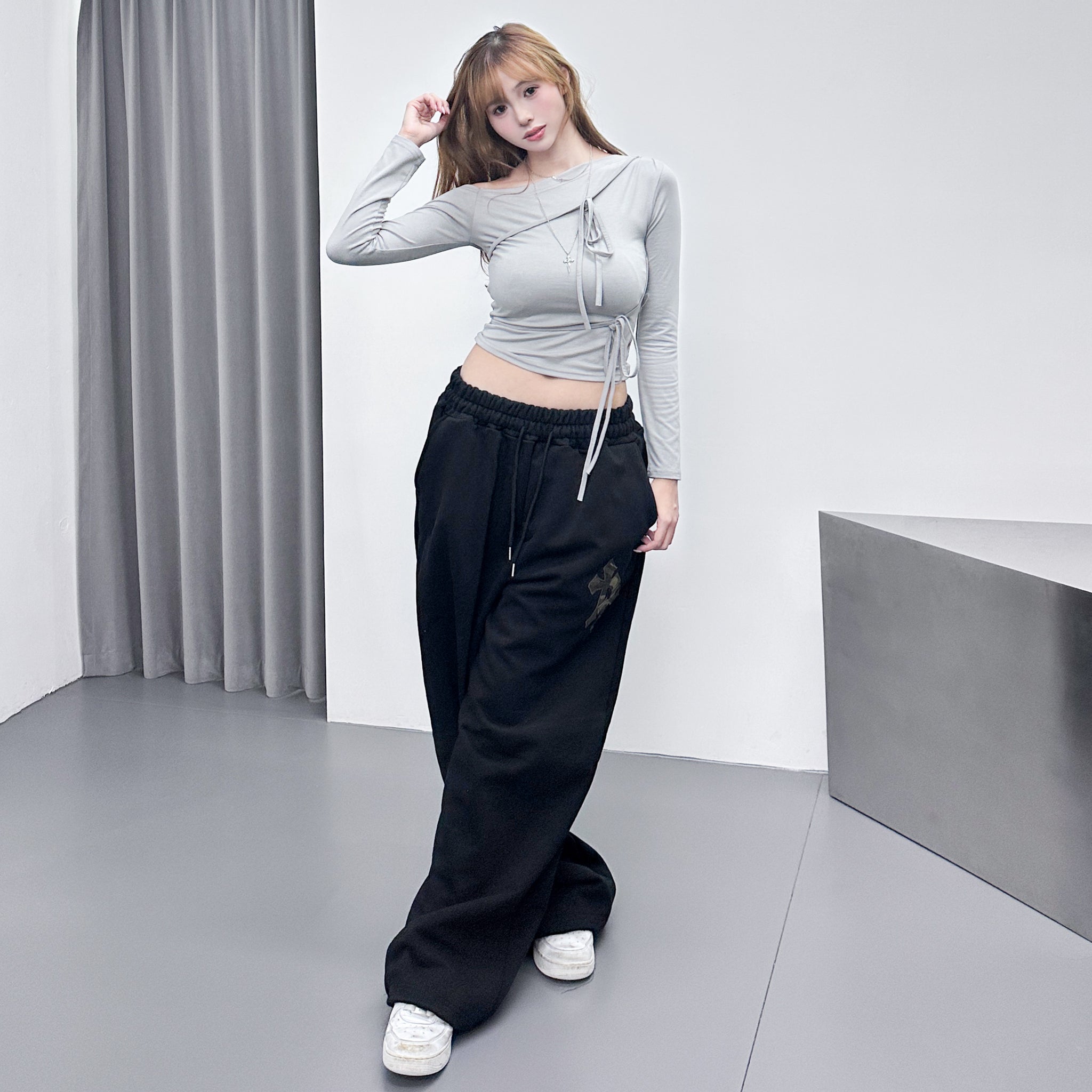 [UNISEX] CAMOUFLAGE HOLY CROSS SWEATPANTS/ 2色