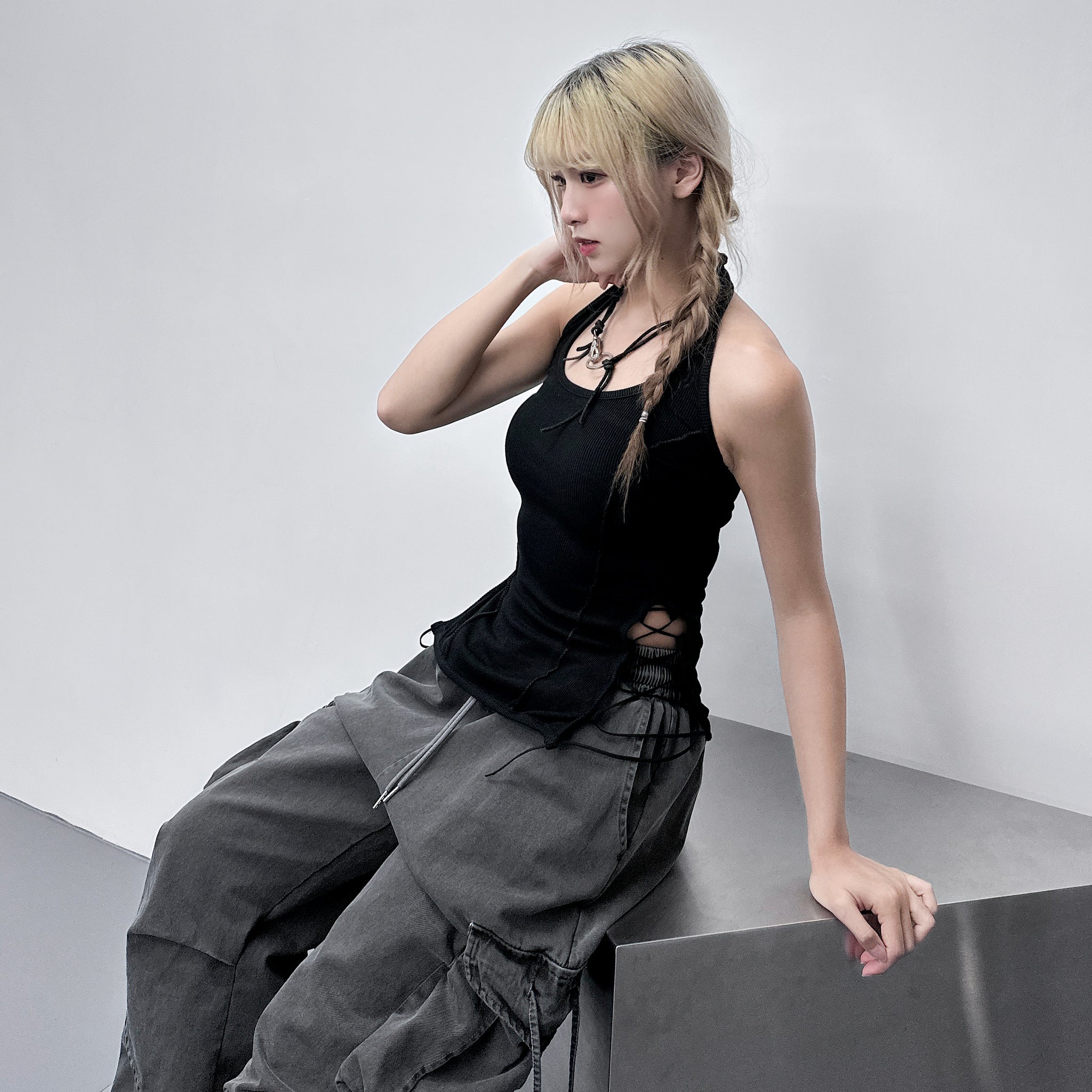 XOXO HALTER SLEEVELESS TOP/ 2色