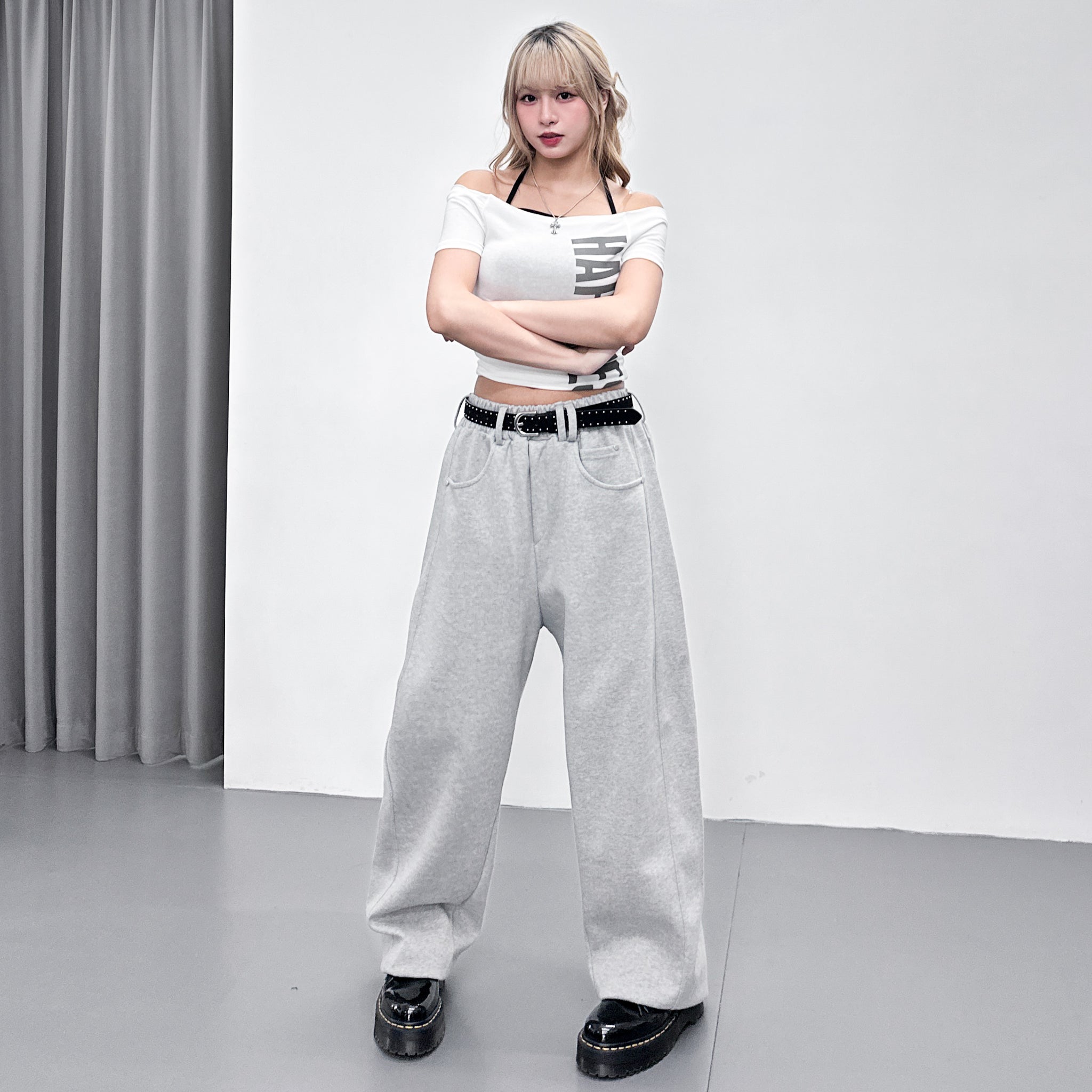 [UNISEX] 有皮帶位! 可束腳SWEATPANTS/ 1色