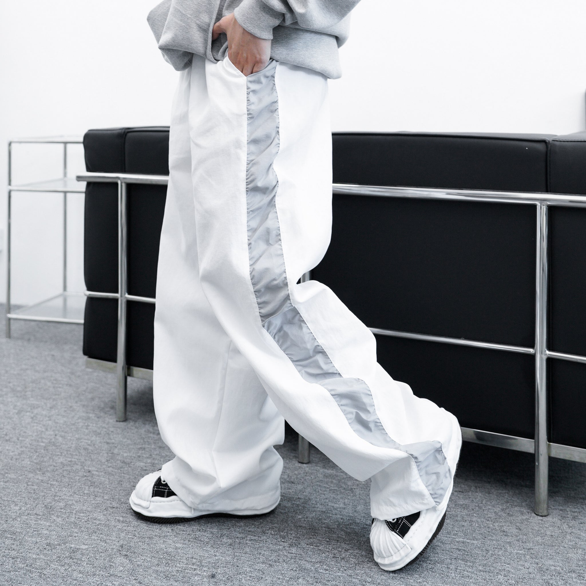 [UNISEX] SIDE SHIRRING NYLON BANDING PANTS/ 3色