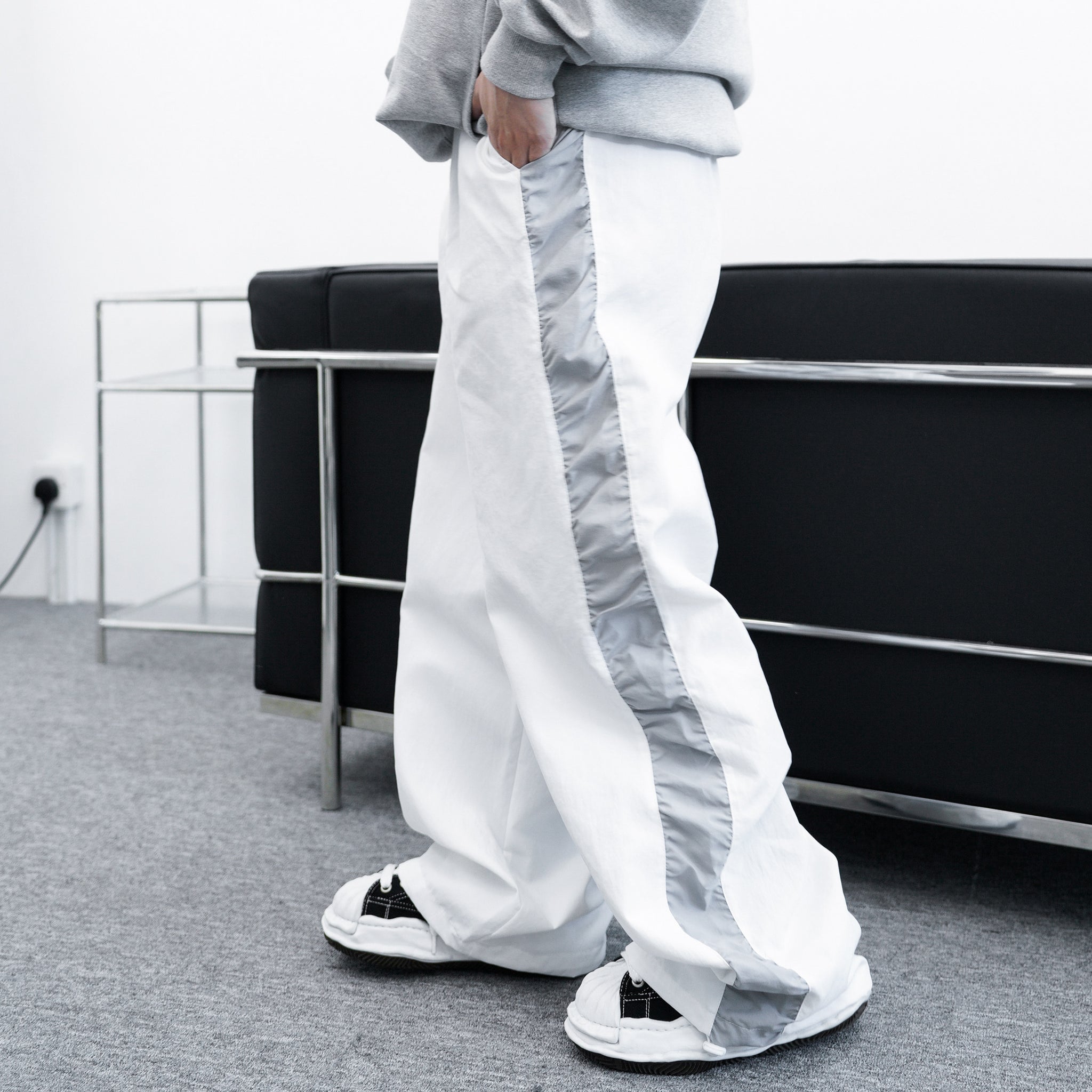 [UNISEX] SIDE SHIRRING NYLON BANDING PANTS/ 3色
