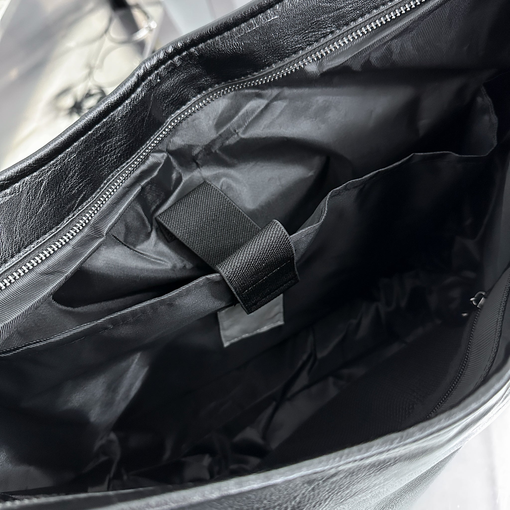 [UNISEX] NOSSAM CROSS LEATHER BAG/ 1色