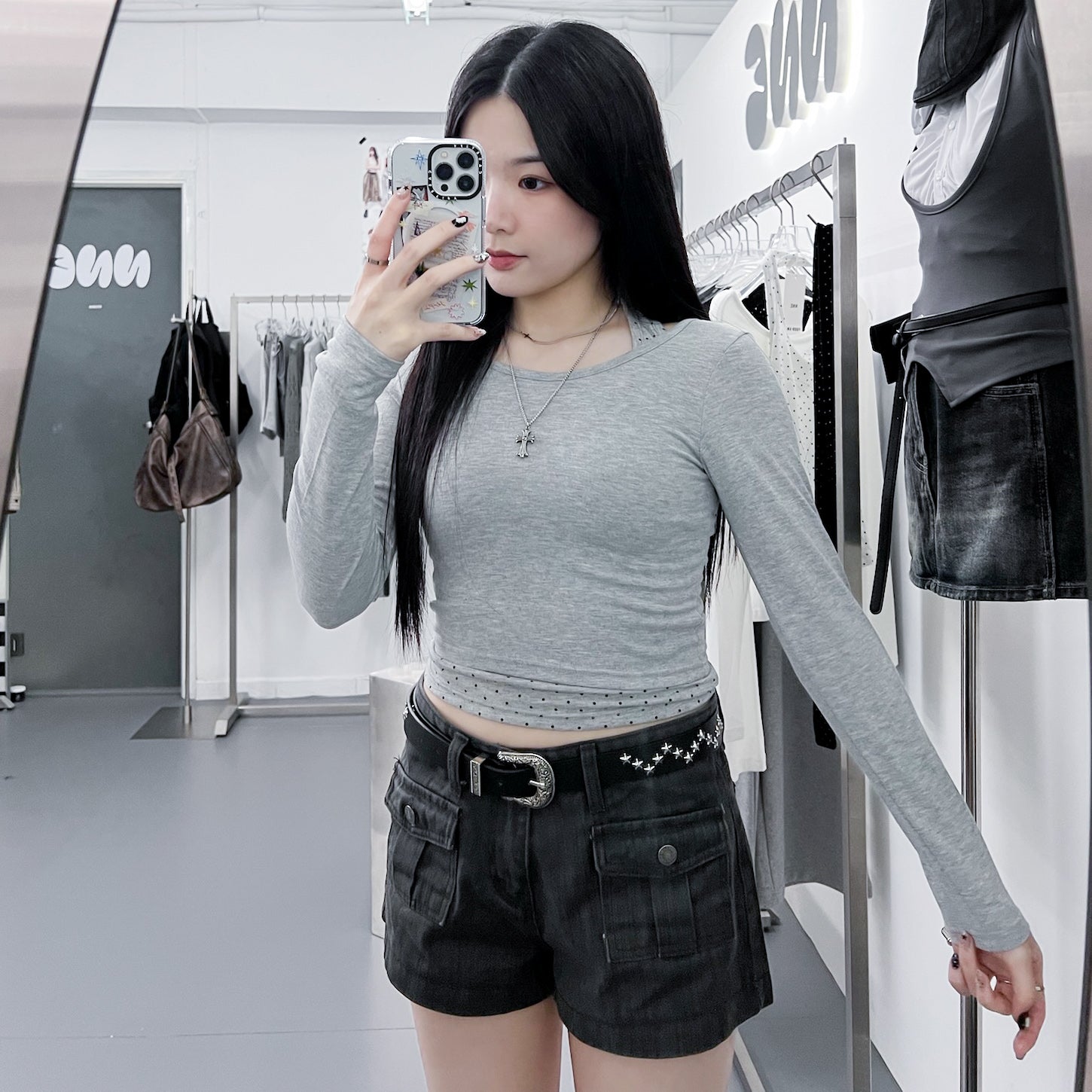 [SET] DOT DOT HALTER TOP LAYERED LONG SLEEVE SET/ 3色