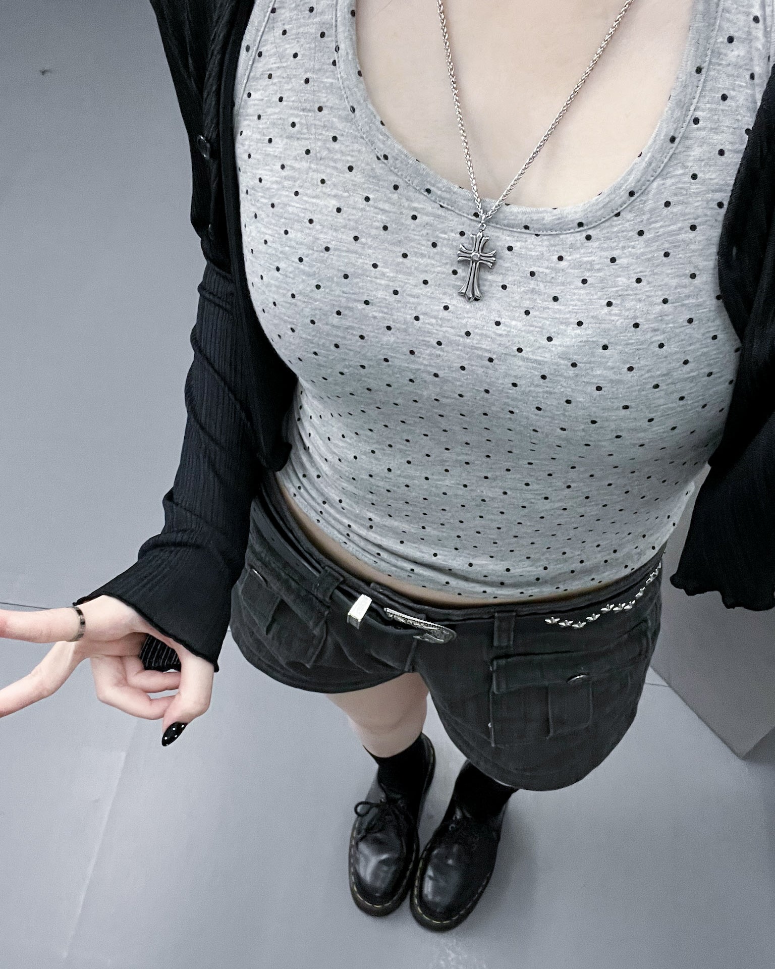 [SET] DOT DOT HALTER TOP LAYERED LONG SLEEVE SET/ 3色