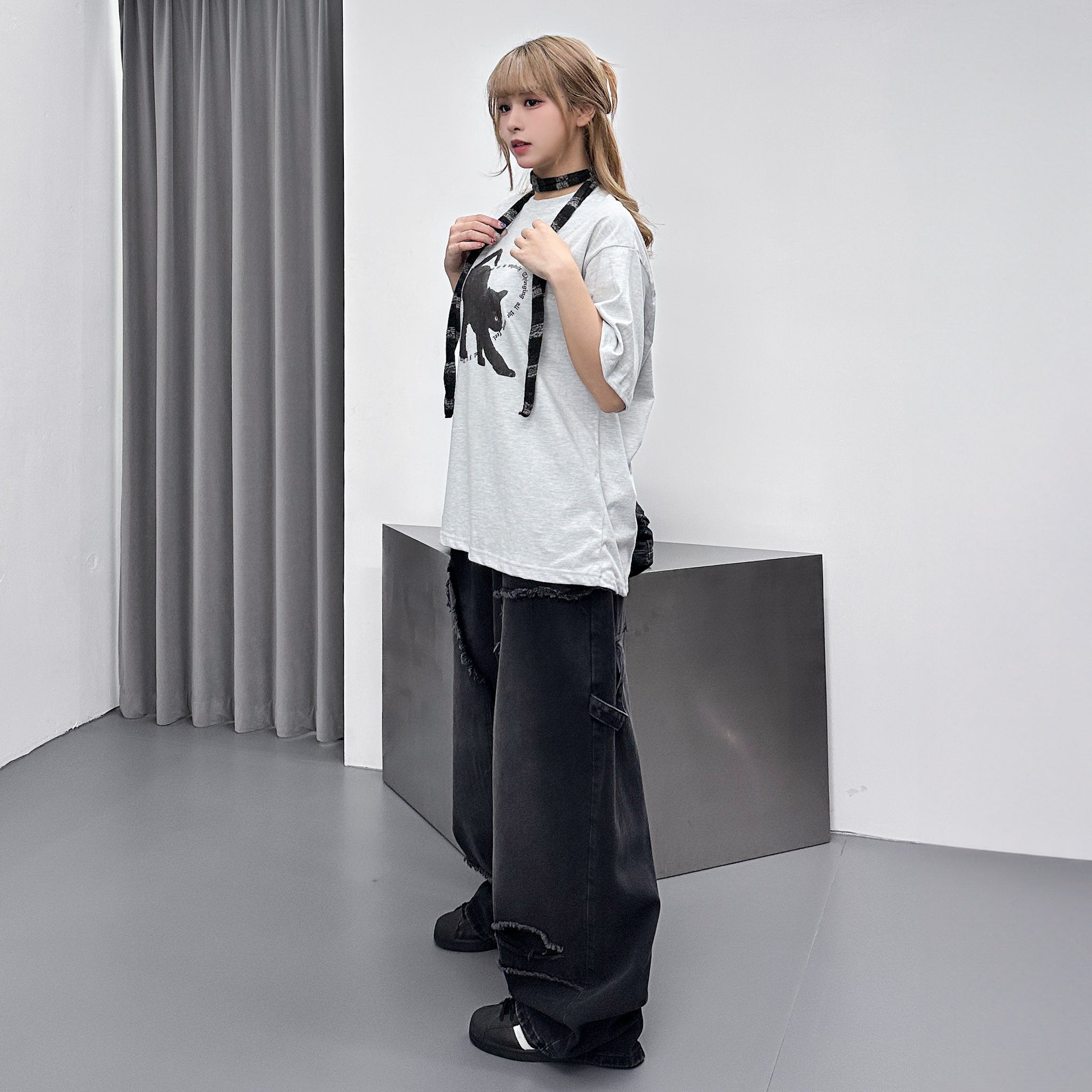 [UNISEX] BLACK CAT OVERFIT TEE/ 1色