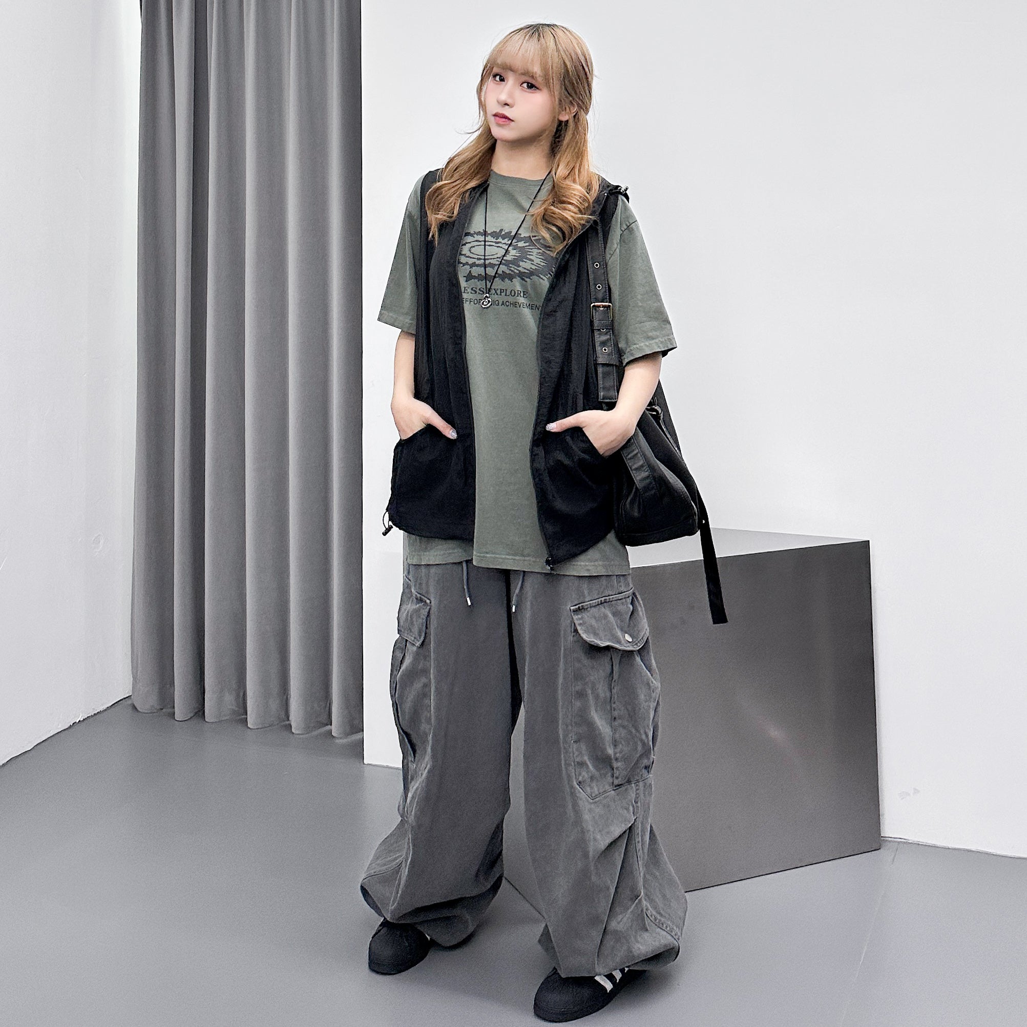 [UNISEX] SEE-THROUGH HOOD ZIP-UP VEST/ 2色