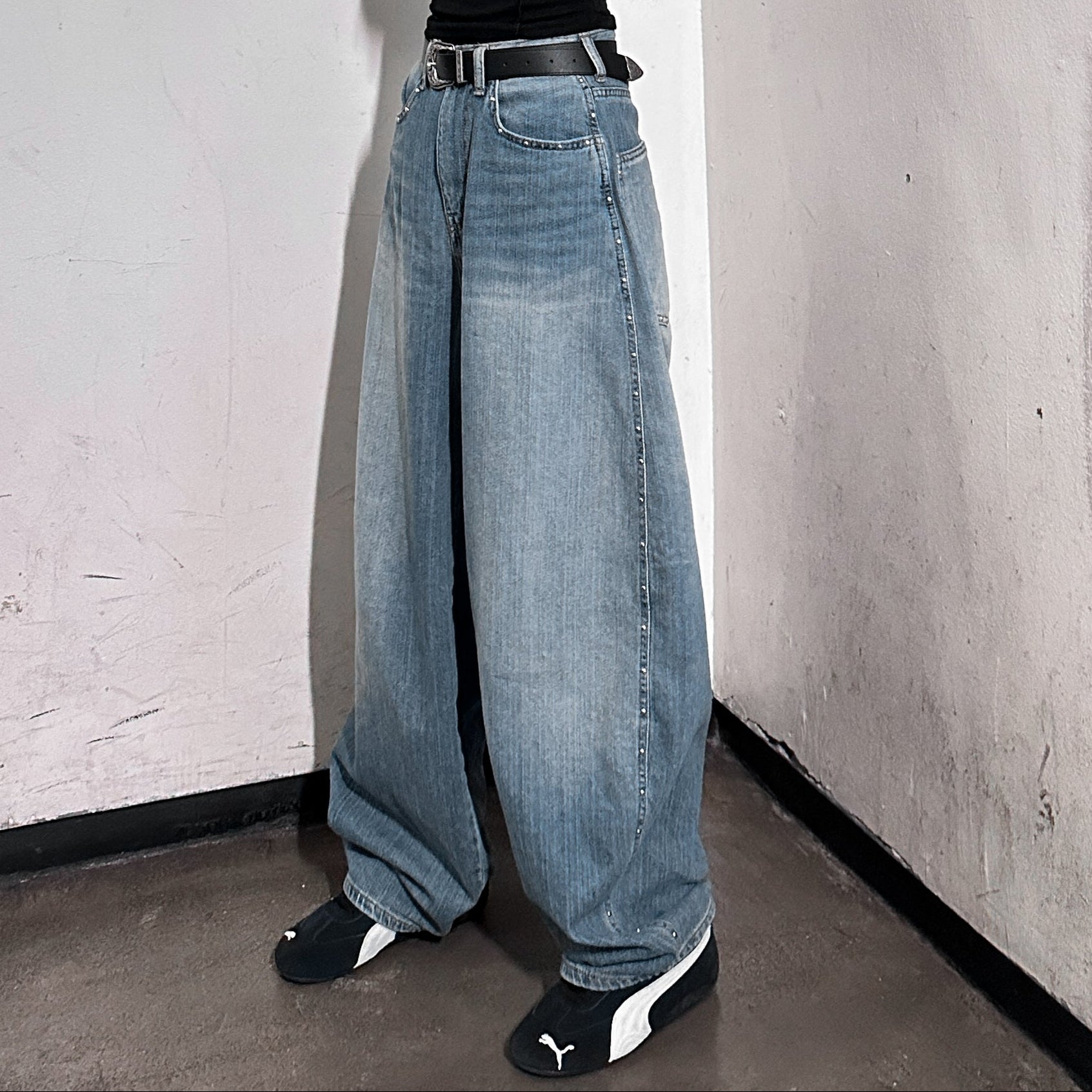 [SUMMER] 銀釘SLUB竹節棉輕盈薄款BALLOON DENIM PANTS/ 1色