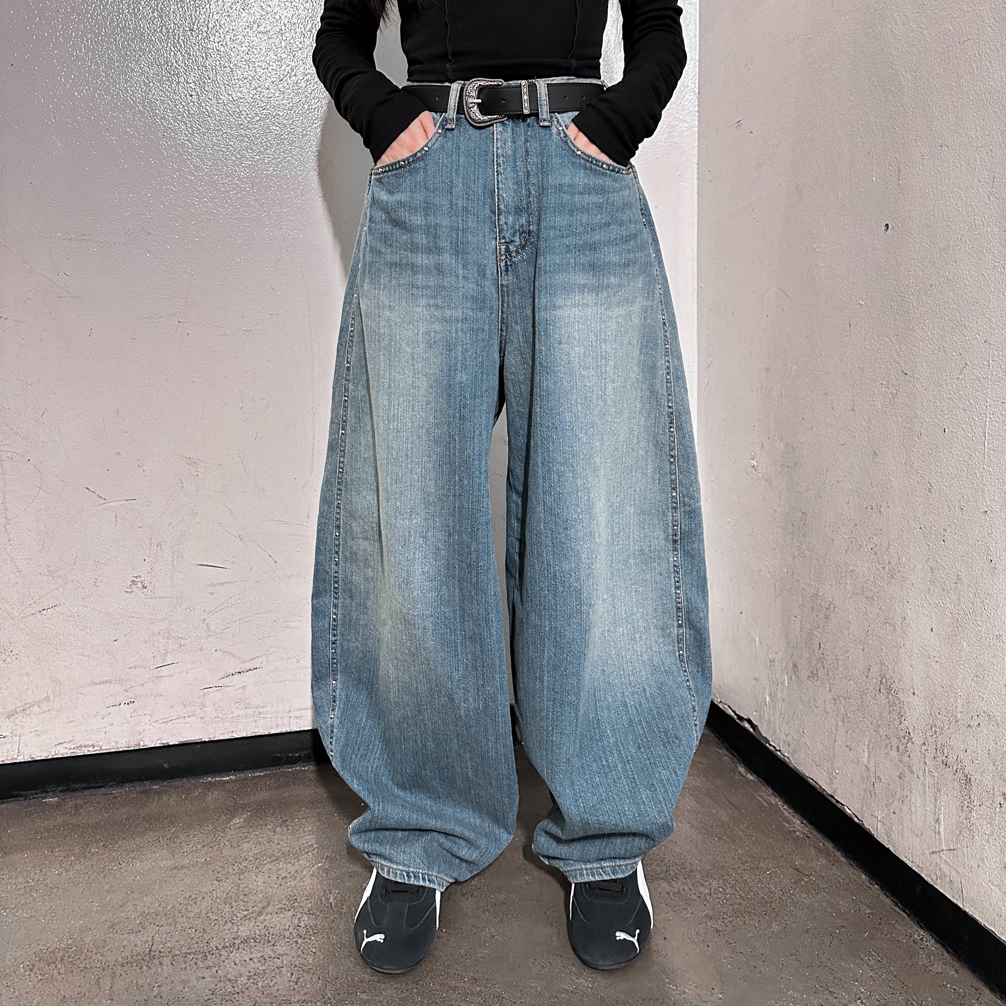 [SUMMER] 銀釘SLUB竹節棉輕盈薄款BALLOON DENIM PANTS/ 1色