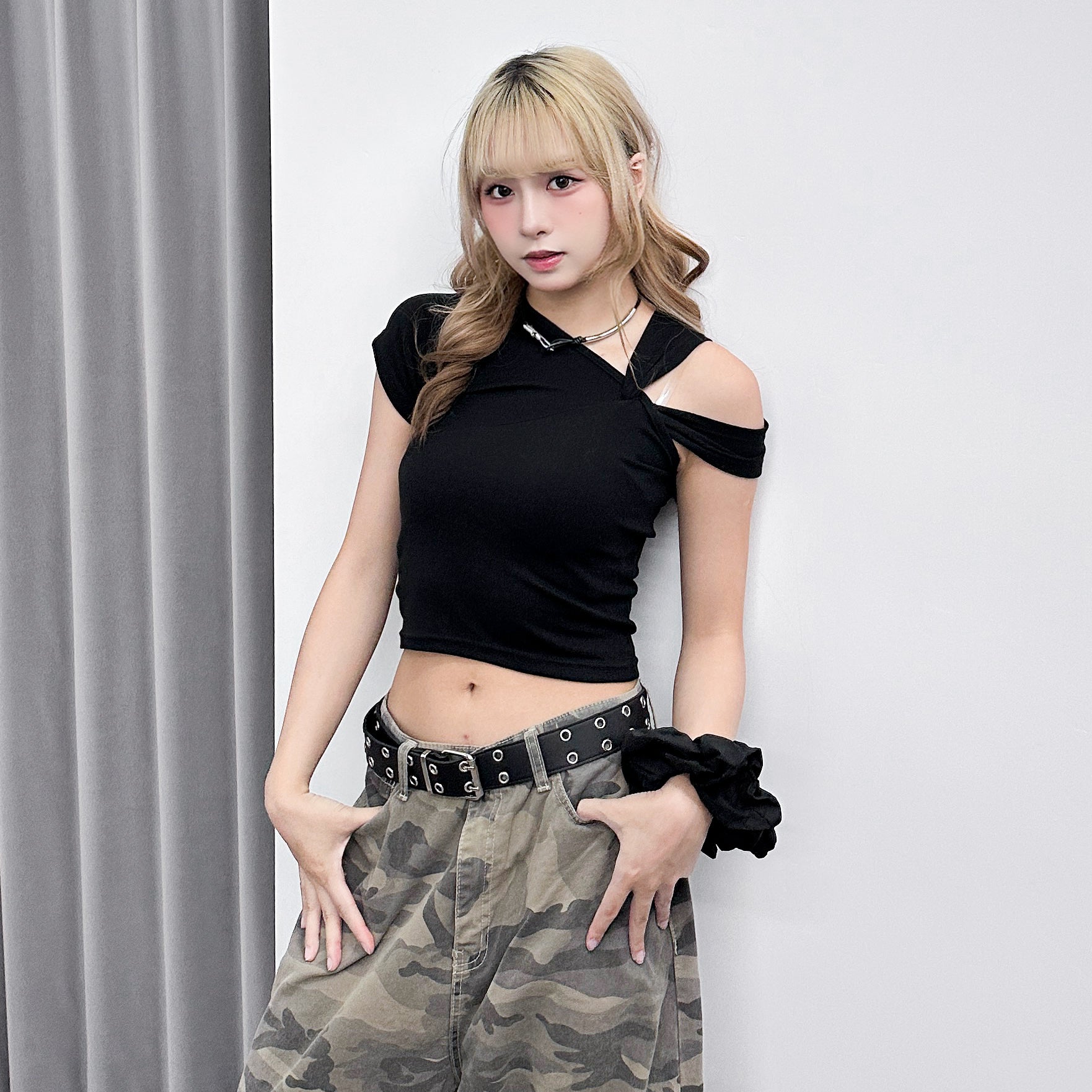 [2WAY] UNTIE THE KNOT CROP TEE/ 2色
