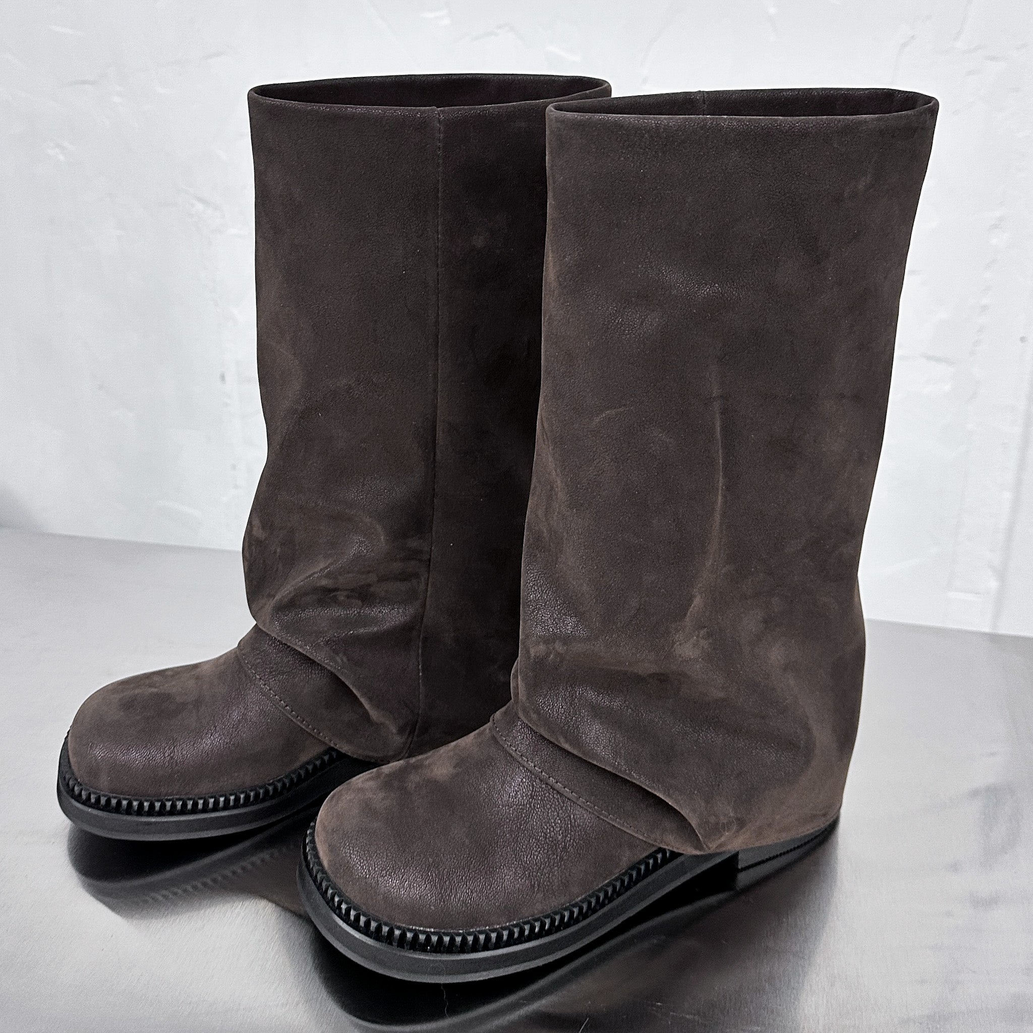 [啡色麂皮秋冬必備] FOLDING SUEDE MIDDLE BOOTS/ 1色