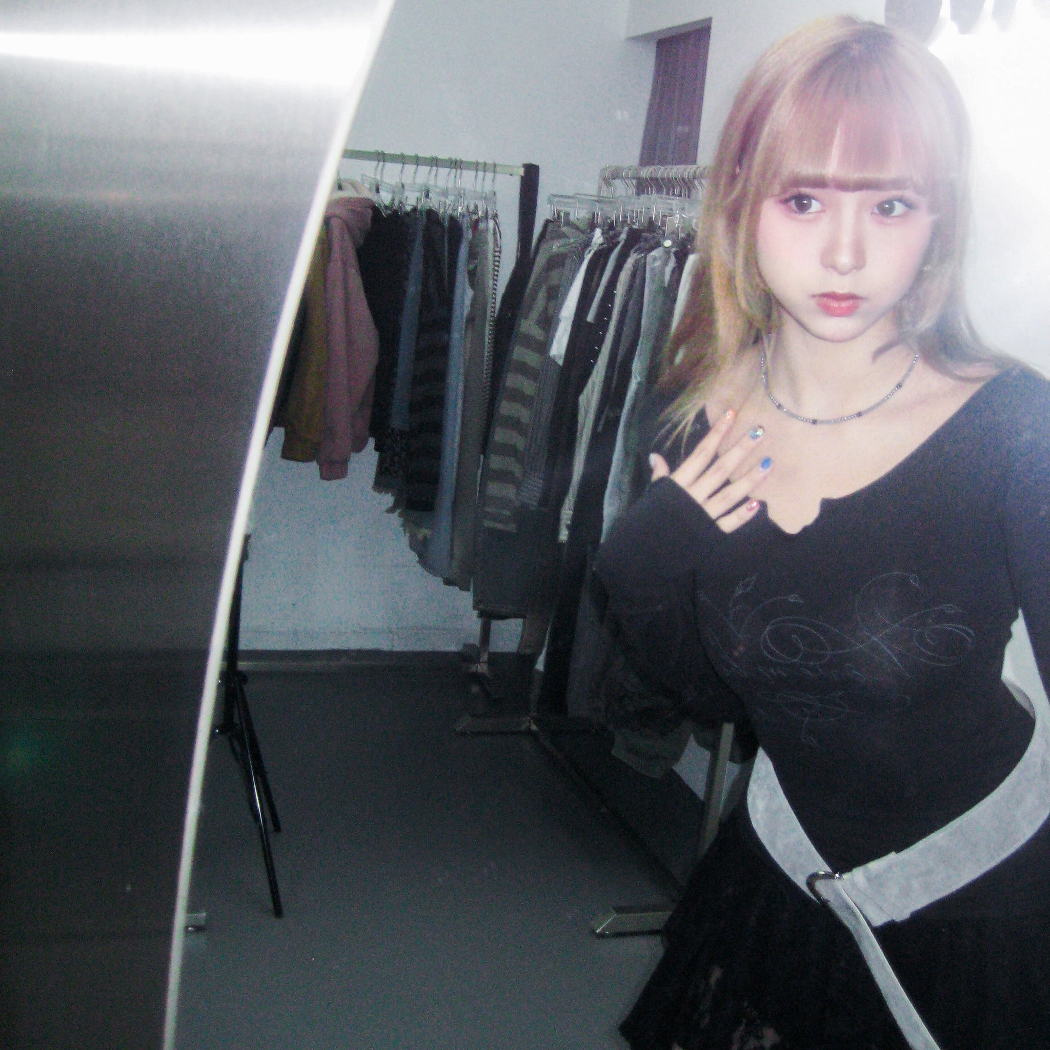 25NOV V-NECK LONG SLEEVE/ 2色