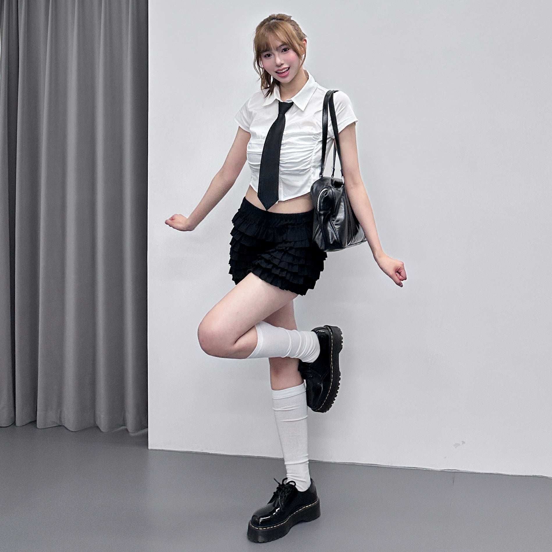 [靚料彈性化] WRINKLE SLIM CROP SHIRT/ 2色