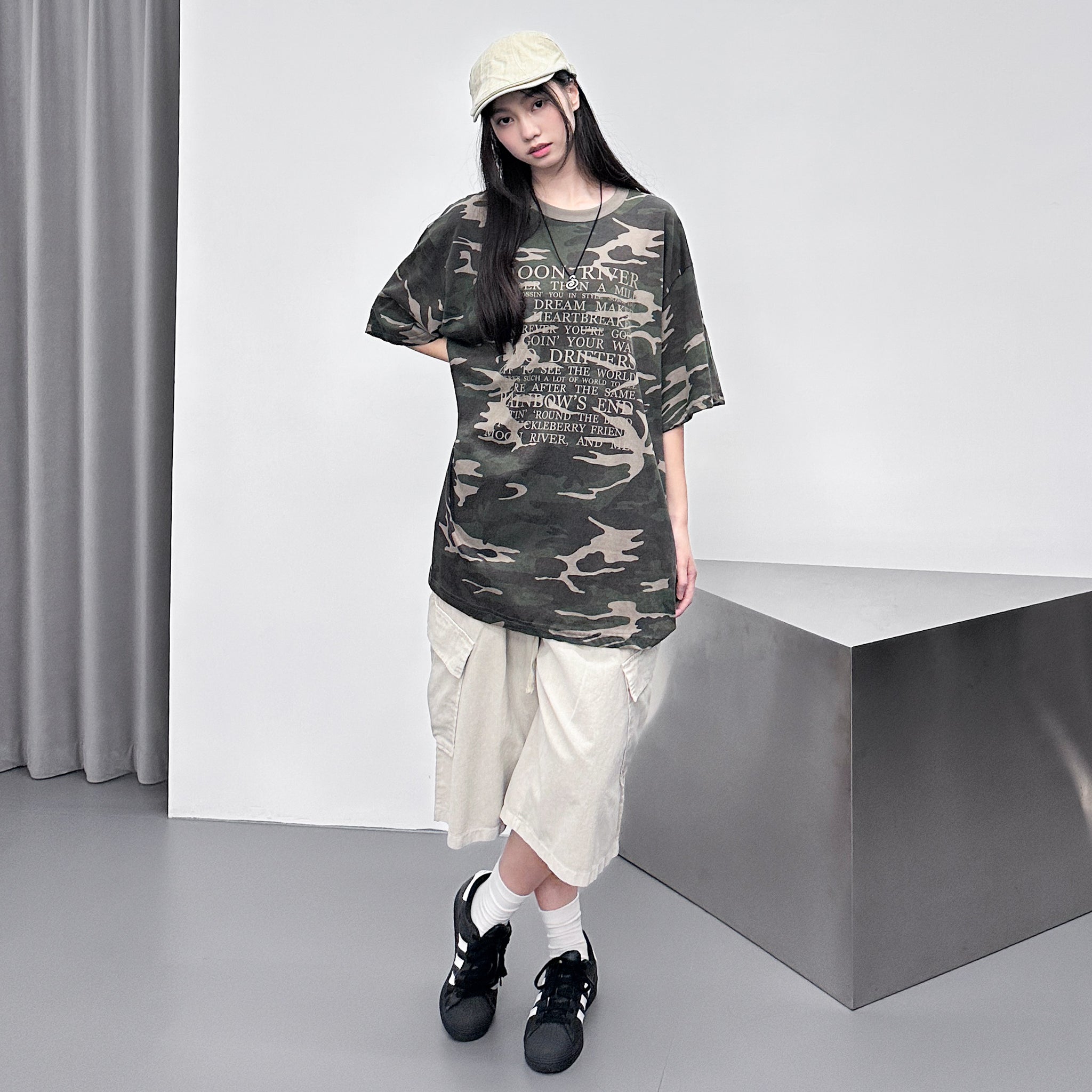 [UNISEX] PIGMENT CARGO BERMUDA PANTS/ 2色