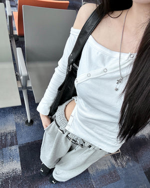 啪啪鈕RENEE ONE-OFF SHOULDER LONG SLEEVE TOP/ 2色