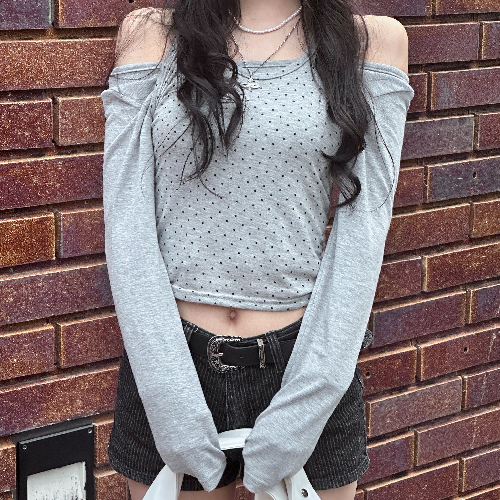 [SET] DOT DOT HALTER TOP LAYERED LONG SLEEVE SET/ 3色