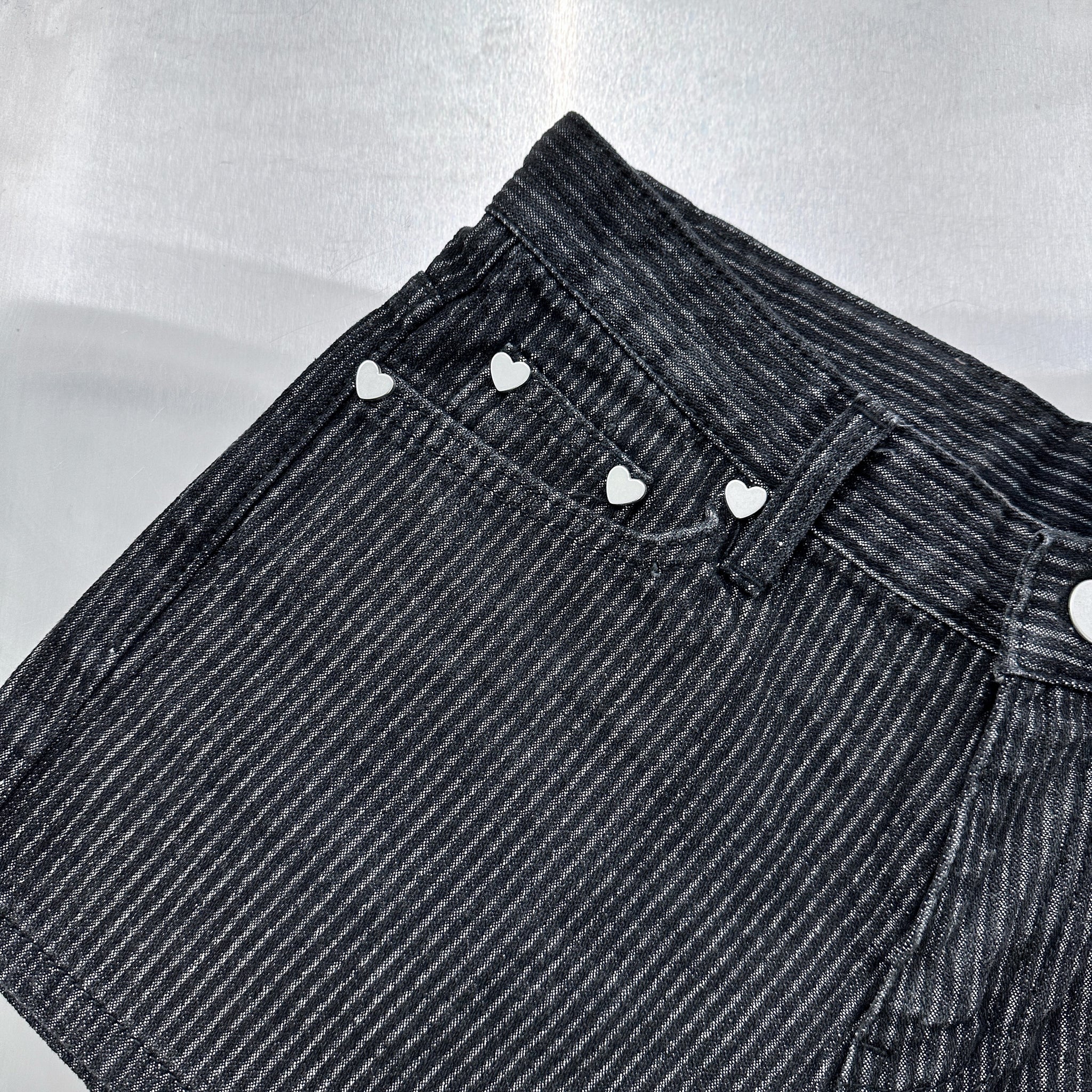 [心心銀釘] STRAIGHT STRIPES SHORTS/ 1色