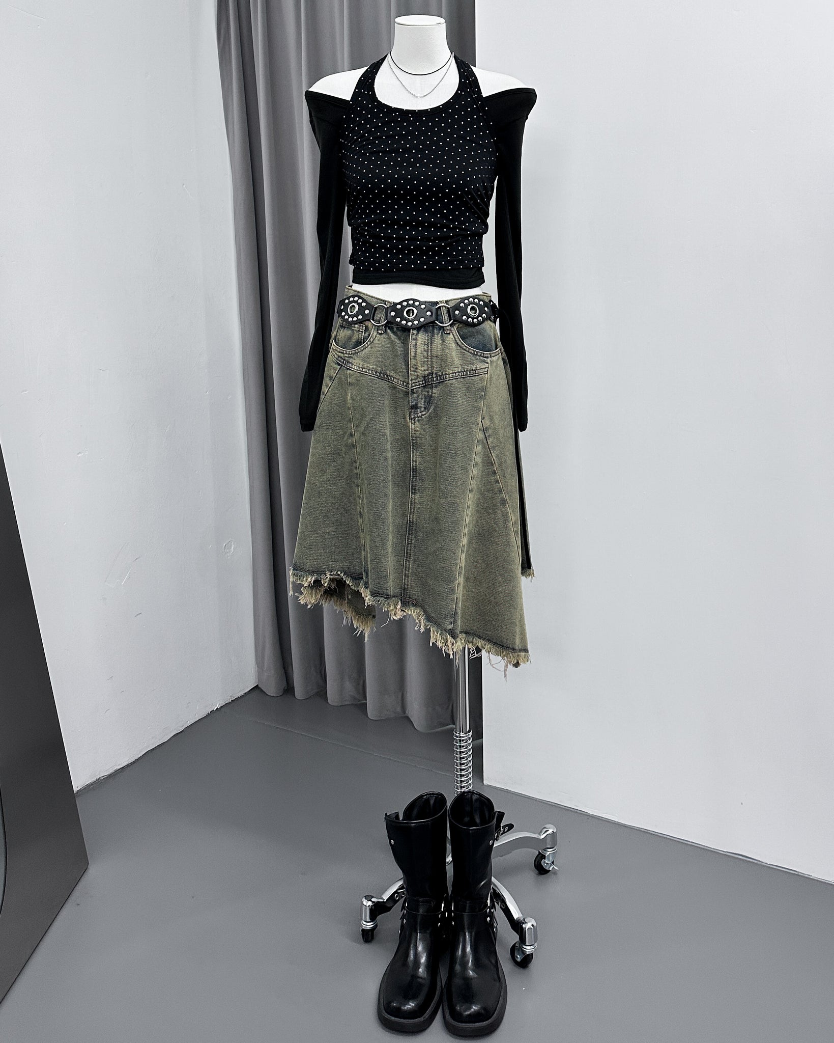 [SET] DOT DOT HALTER TOP LAYERED LONG SLEEVE SET/ 3色