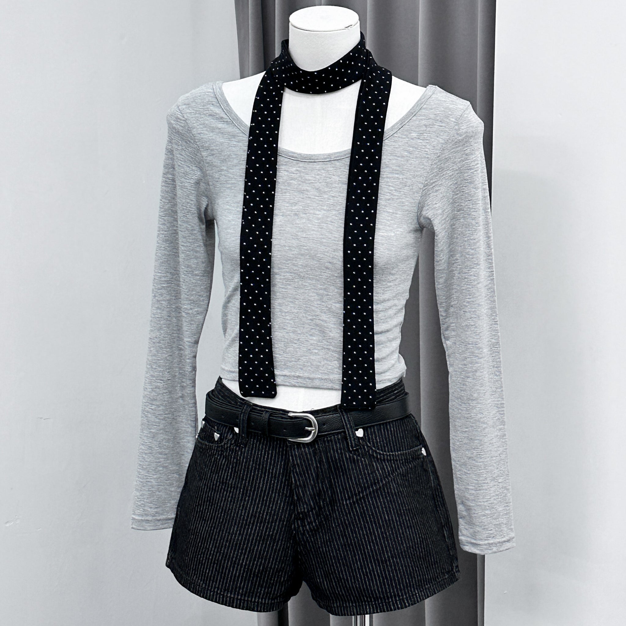 [SET] DOT DOT HALTER TOP LAYERED LONG SLEEVE SET/ 3色