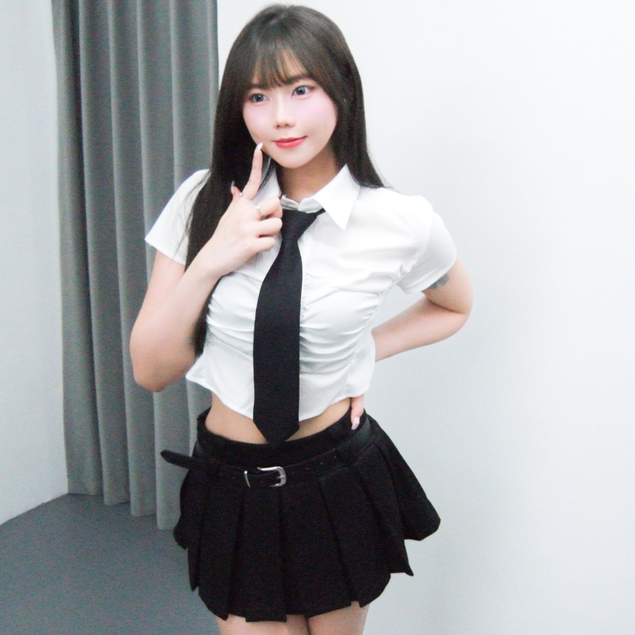 [SET] PLEATED SKIRT PANTS WITH BELT/ 1色