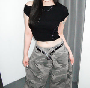 啪啪鈕UNBALANCED CROP TEE/ 2色