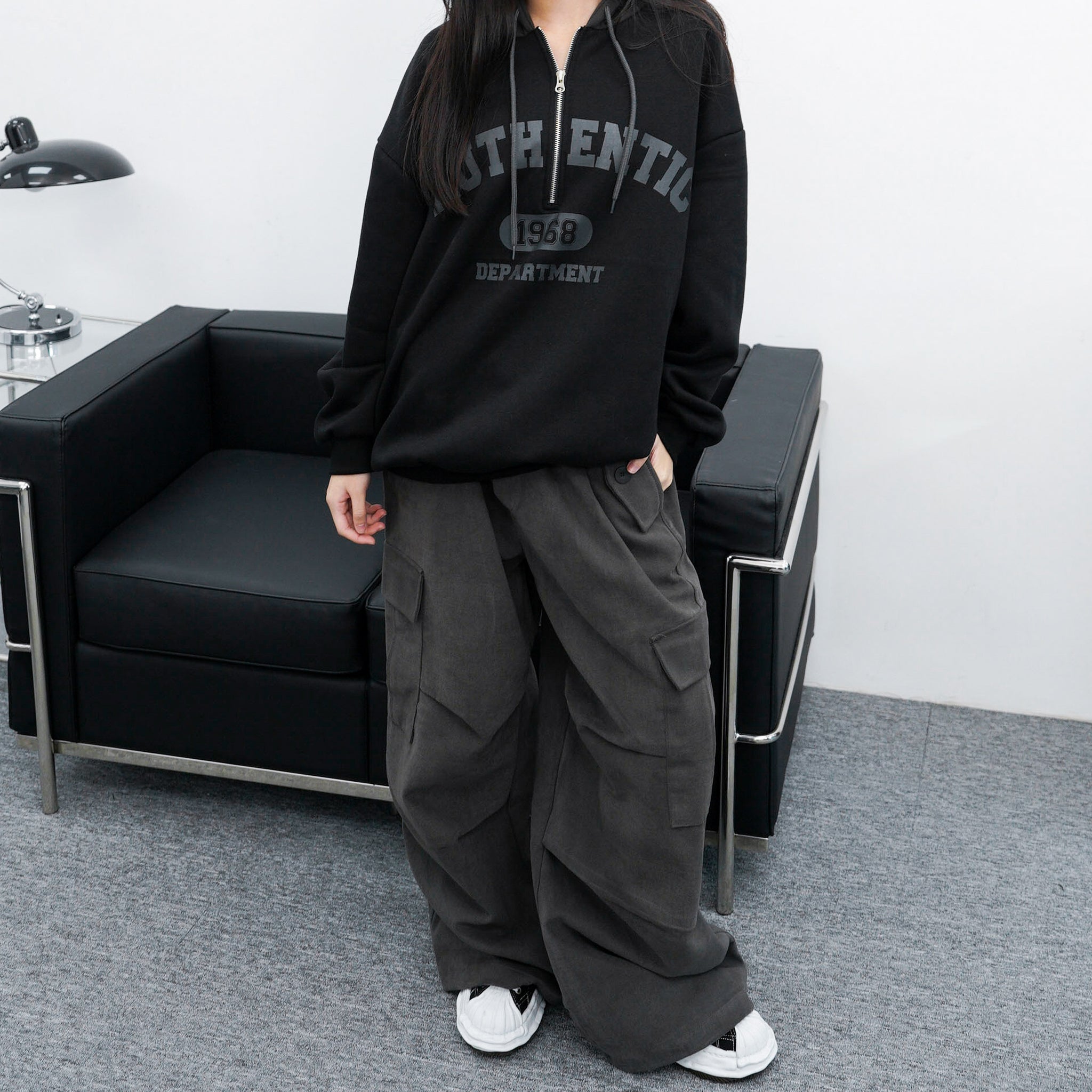 [UNISEX] Duotone Half Zip Up Hoodie/ 1色