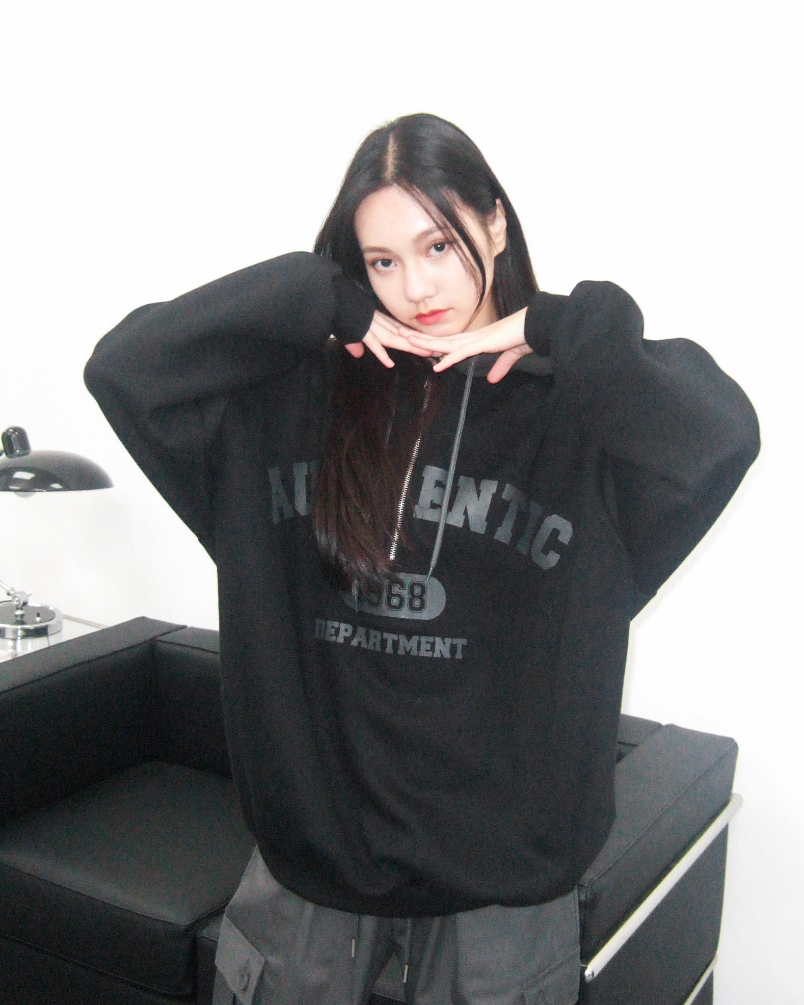 [UNISEX] Duotone Half Zip Up Hoodie/ 1色