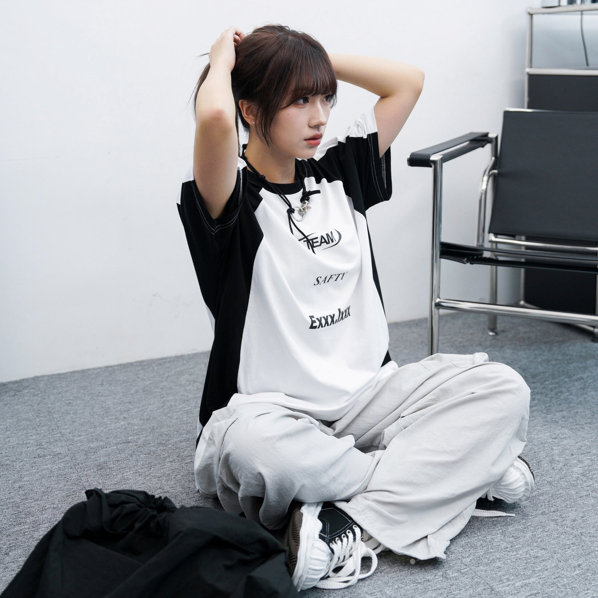 [UNISEX] Exxx.lxxx Oversize Tee/ 1色