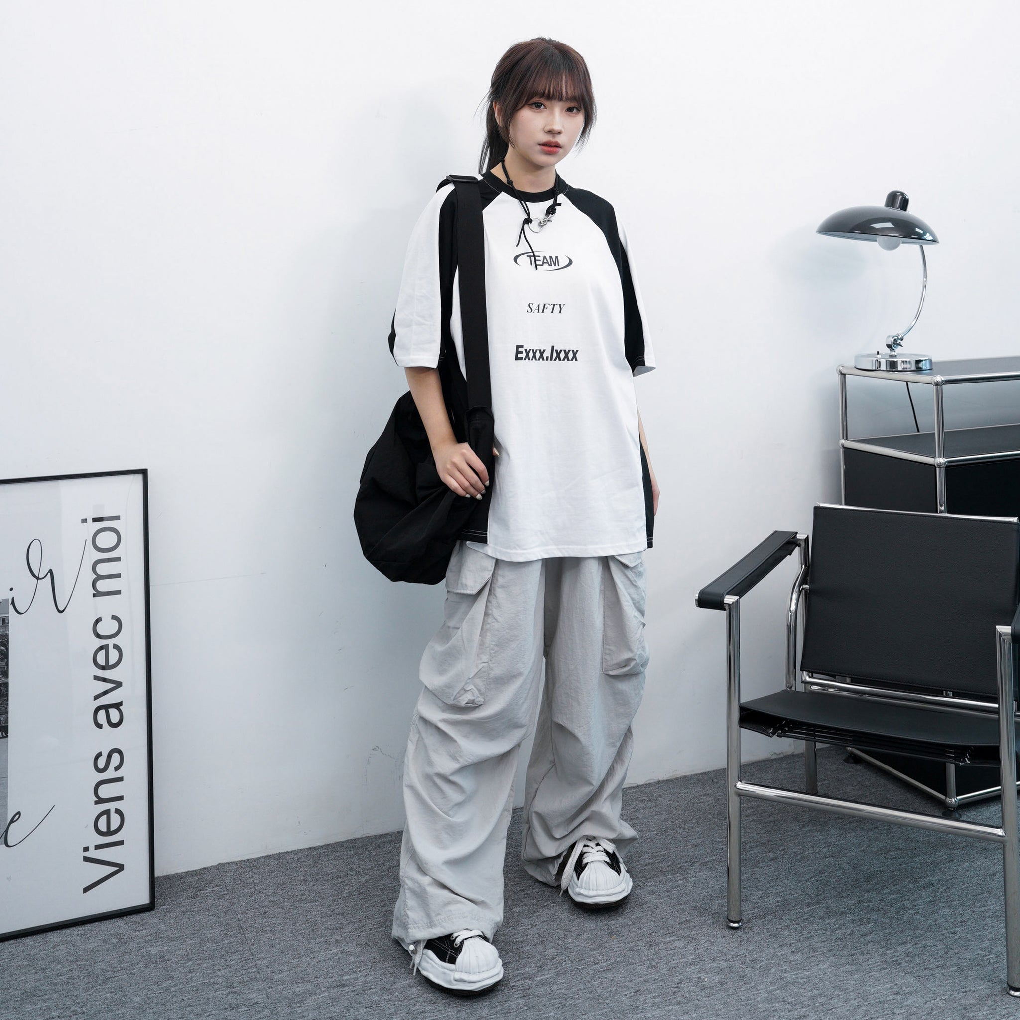 [UNISEX] Exxx.lxxx Oversize Tee/ 1色