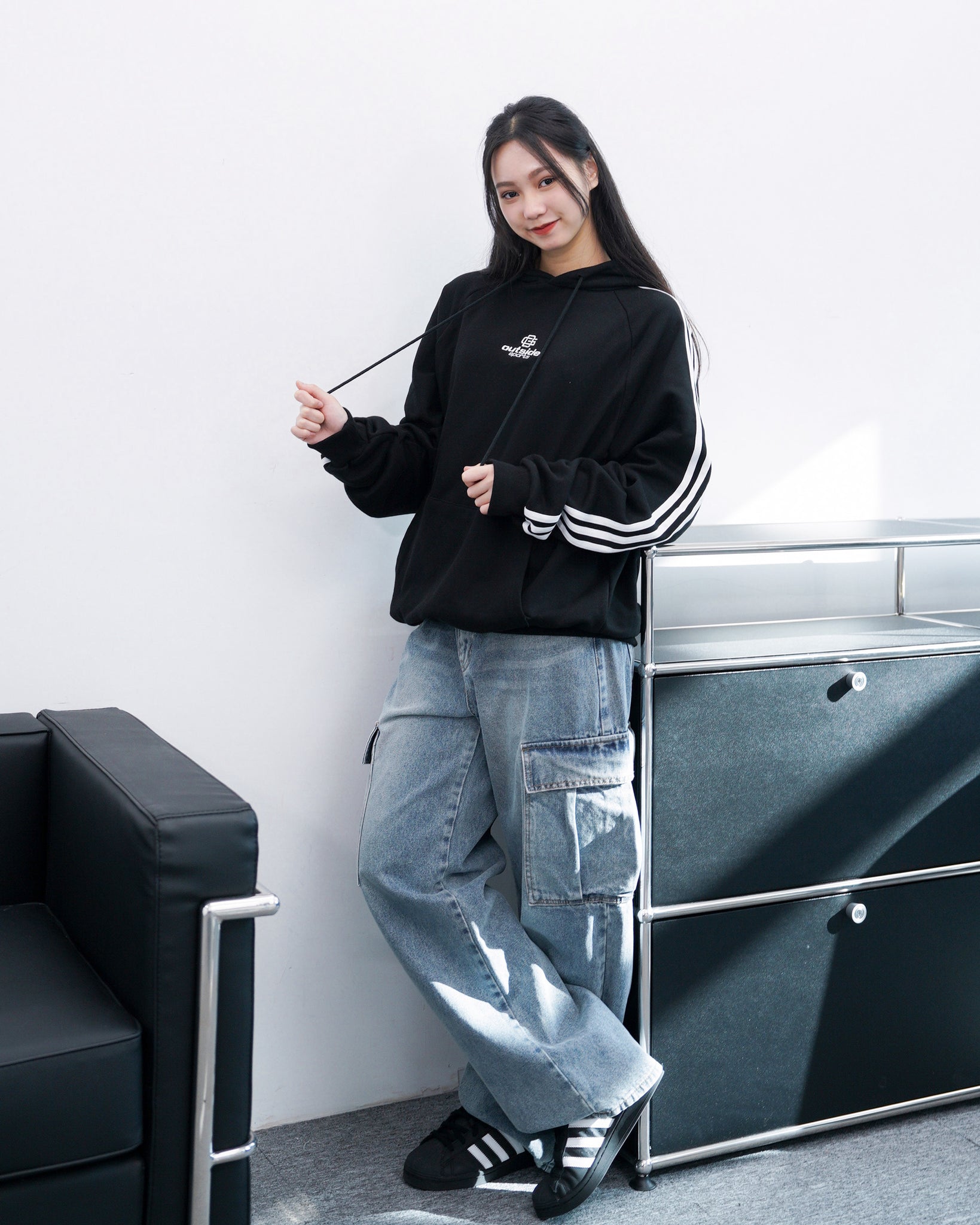 [UNISEX] Outside Sports Hoodie/ 2色