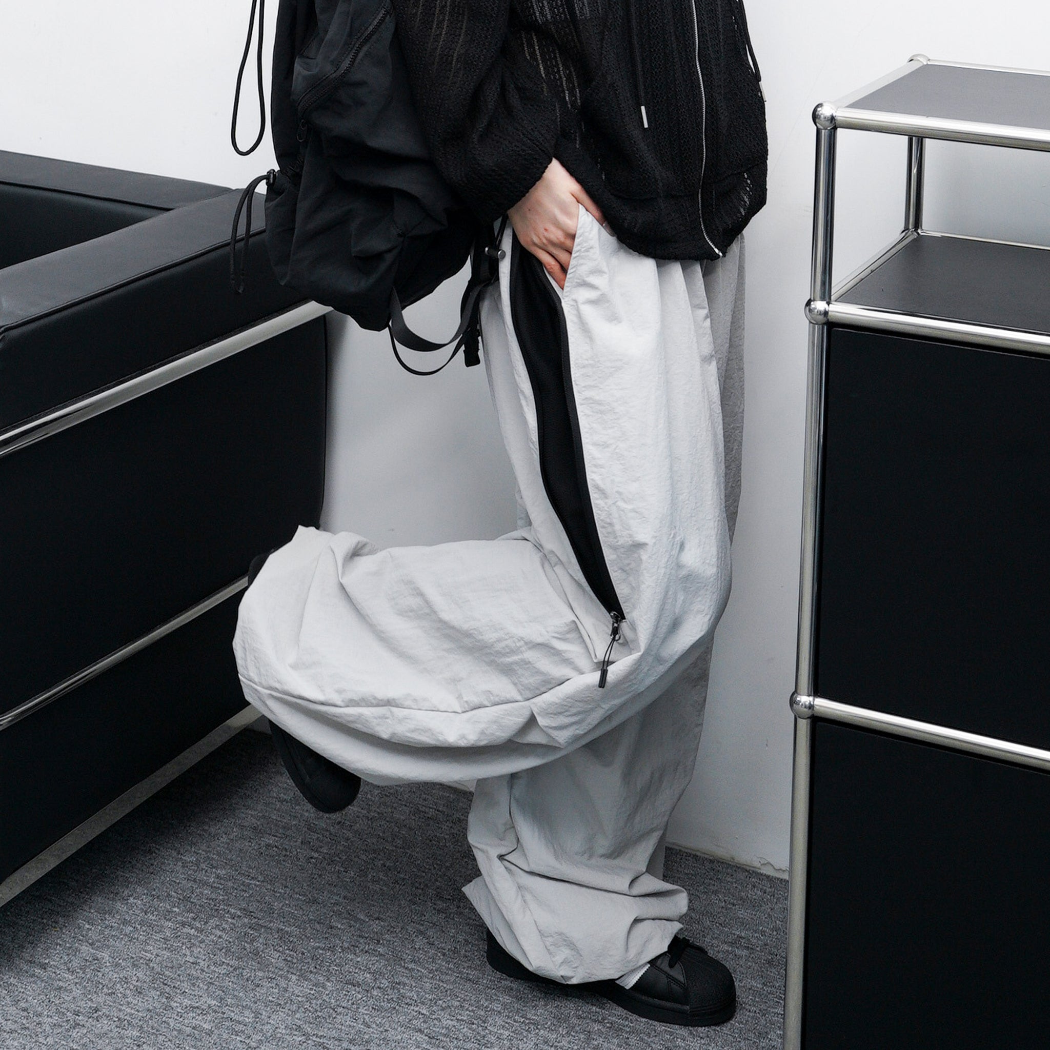[UNISEX] SIDE ZIPPER NYLON PANTS/ 2色