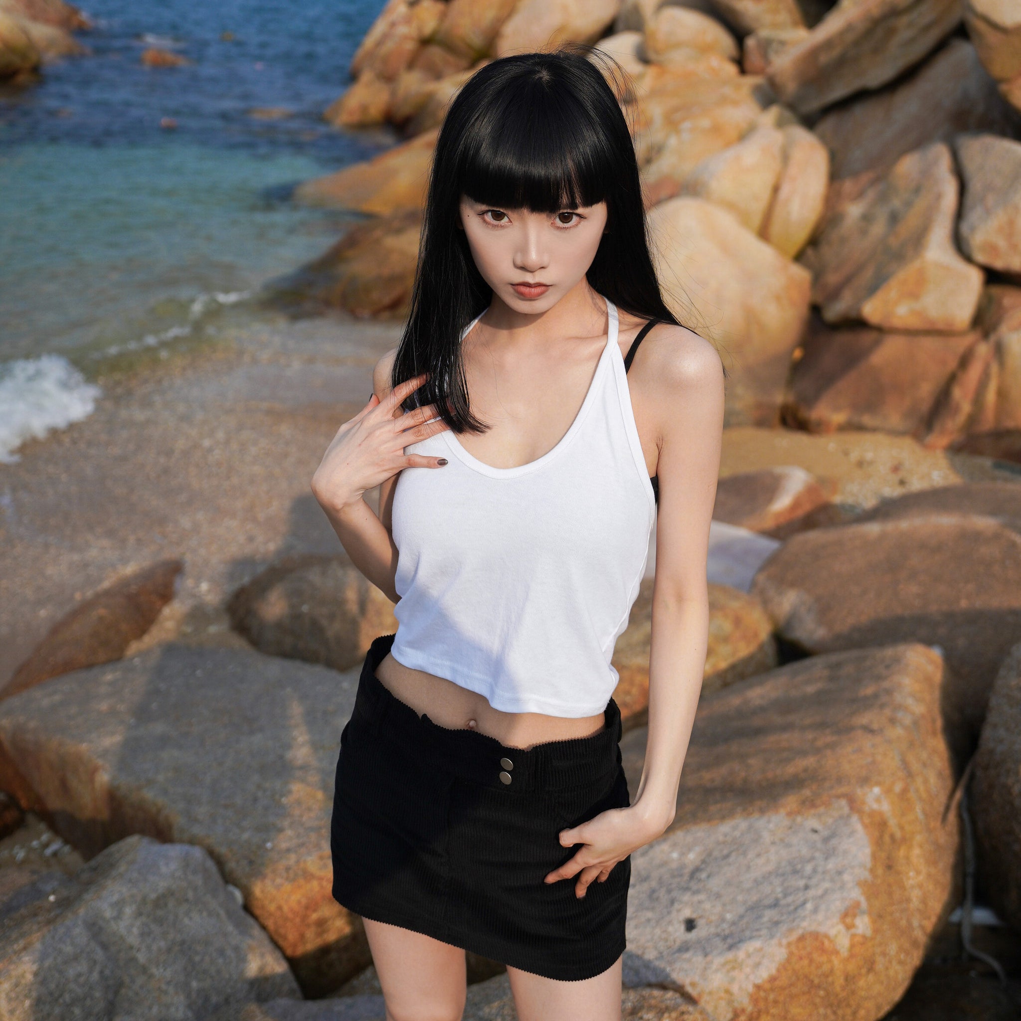 Halter Neck Sleeveless/ 2色