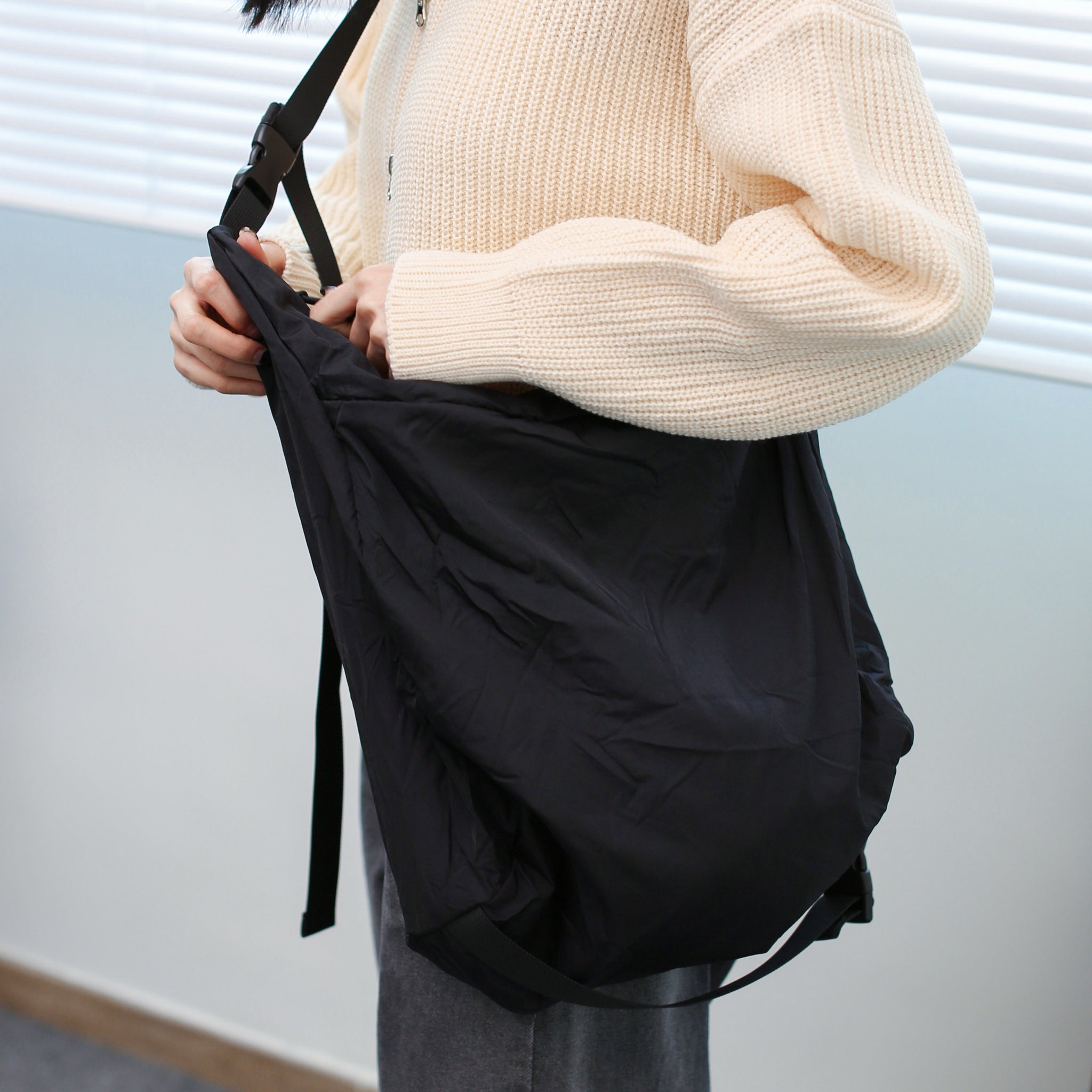 [BEST] Nylon Buckle Cross Bag/ 1色