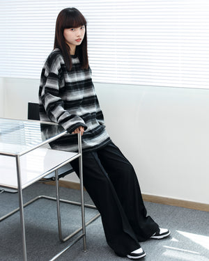 [UNISEX]Boyish圓領橫間馬海毛長袖/ 1色