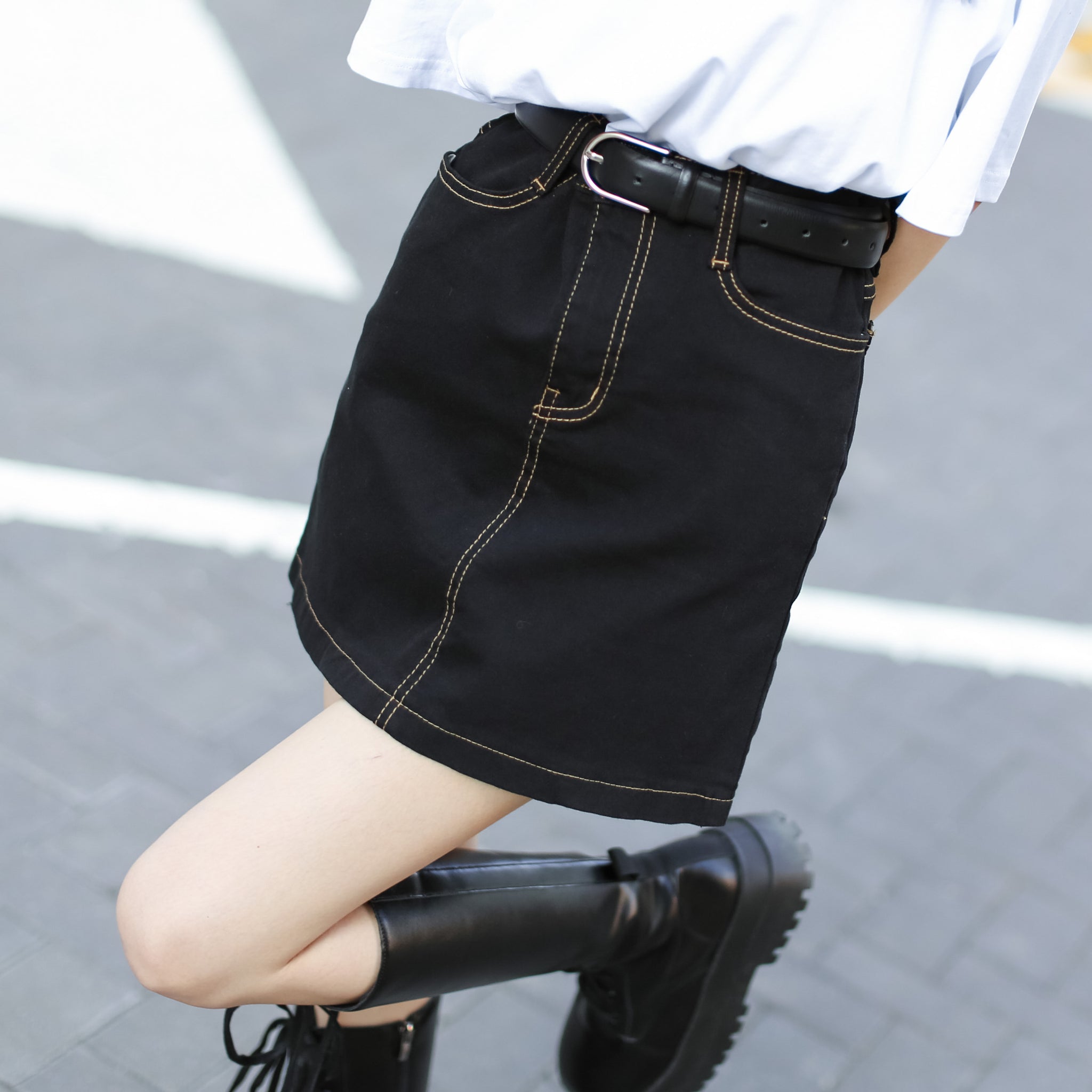 義大利真皮Buckle Closure Leather Belt/ 1色